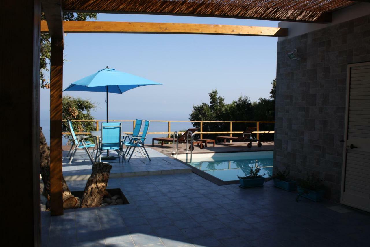 Villa Alice Santo Stefano di Camastra Kültér fotó